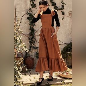 Doen Peninsula Pinafore size S